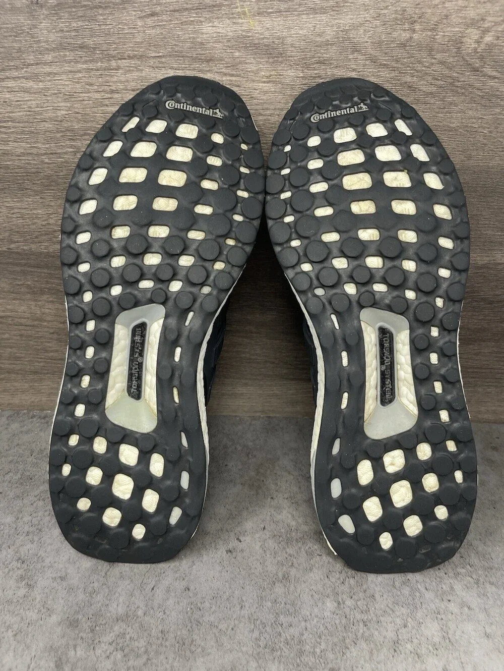 Adidas Ultraboost 4.0 Sneakers Womens Size 8 Black White Athletic Trainer
